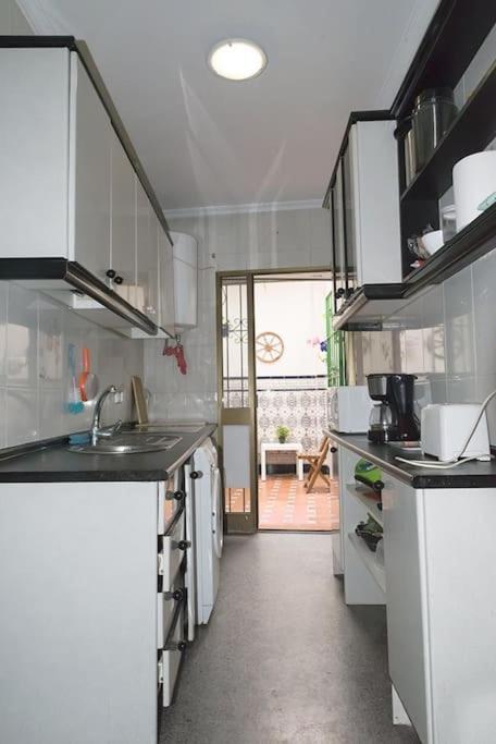The Oasis One Spacious Apartment In Sevilla Εξωτερικό φωτογραφία