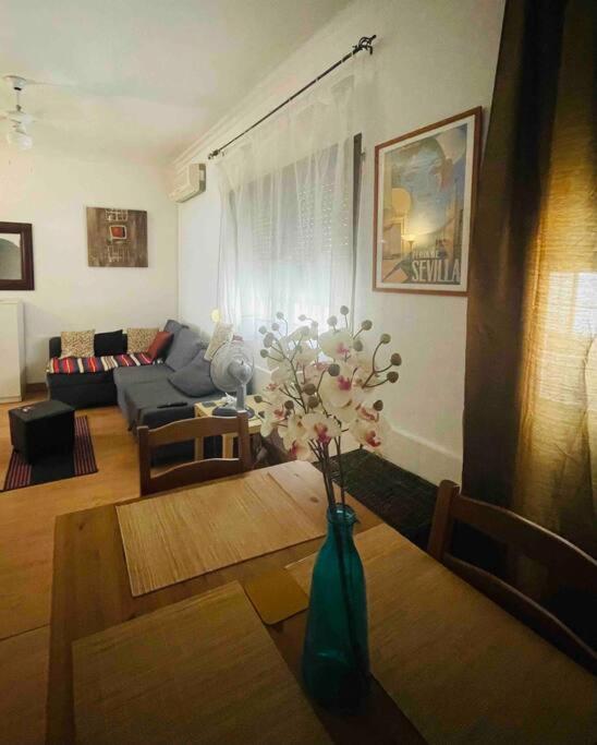 The Oasis One Spacious Apartment In Sevilla Εξωτερικό φωτογραφία